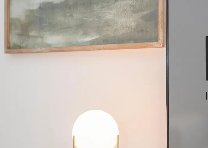 Liiiving In - Modern & Glam M * Porto