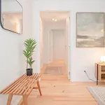 Liiiving In - Modern & Glam M Daire *