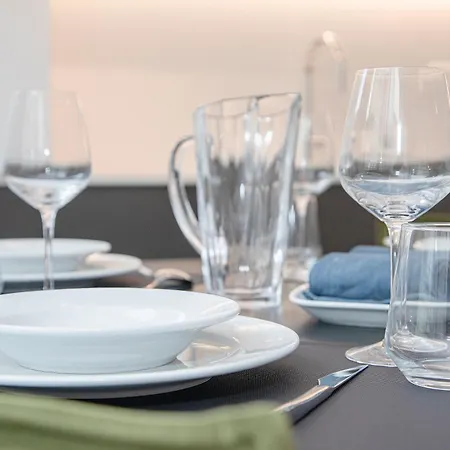 Liiiving In - Modern & Glam M Apartamento