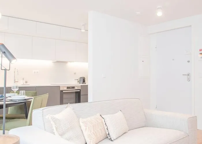 Liiiving In - Modern & Glam M Porto