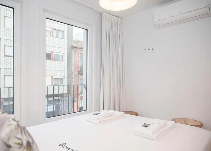 Liiiving In - Modern & Glam M Porto