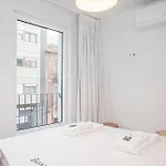 Liiiving In - Modern & Glam M *