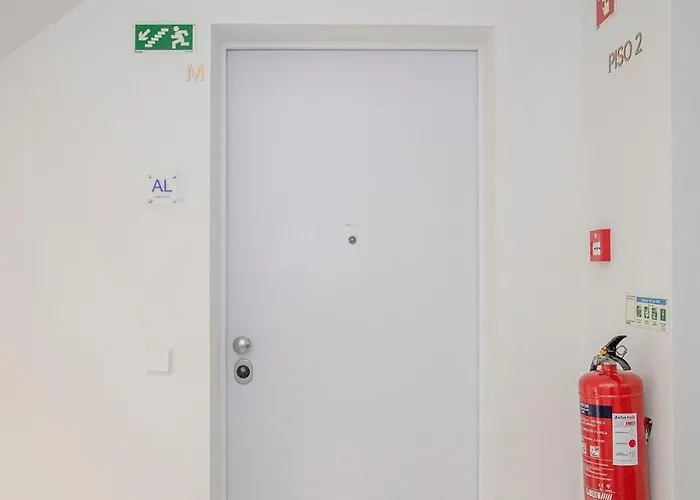 Liiiving In - Modern & Glam M 波尔图