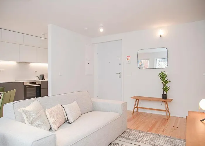 Liiiving In - Modern & Glam M 波尔图