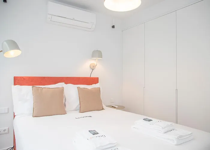 Liiiving In - Modern & Glam M 波尔图